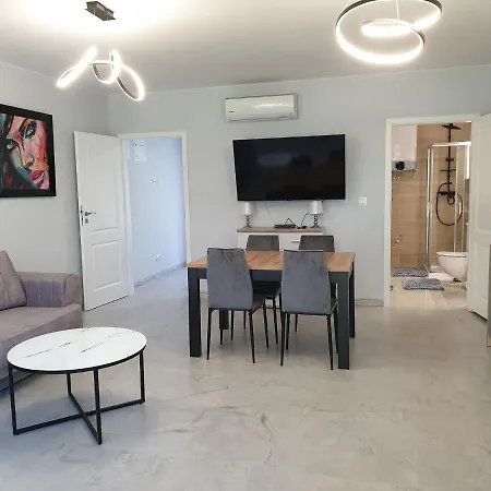 Kornel 3 Apartment