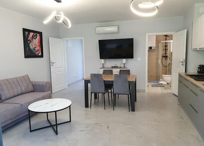 Kornel 3 Apartamento